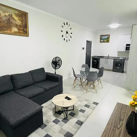 92 On New By Damo Appartement Midrand Buitenkant foto